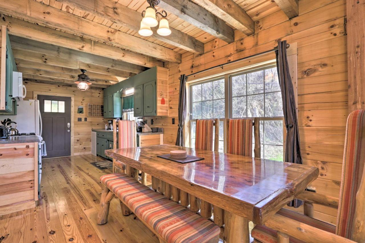 Gatlinburg Cabin With Loft And Game Room 1 Mi To Town Exterior foto