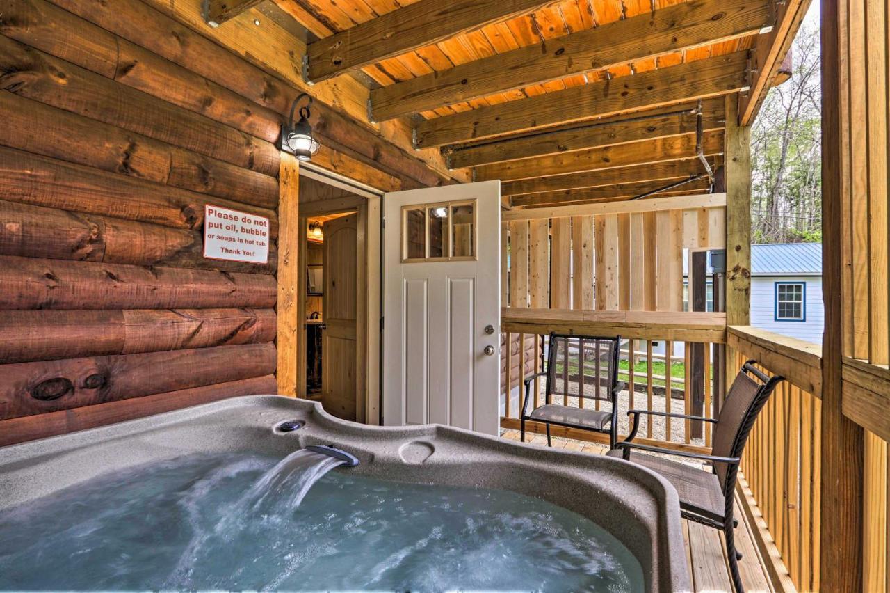 Gatlinburg Cabin With Loft And Game Room 1 Mi To Town Exterior foto
